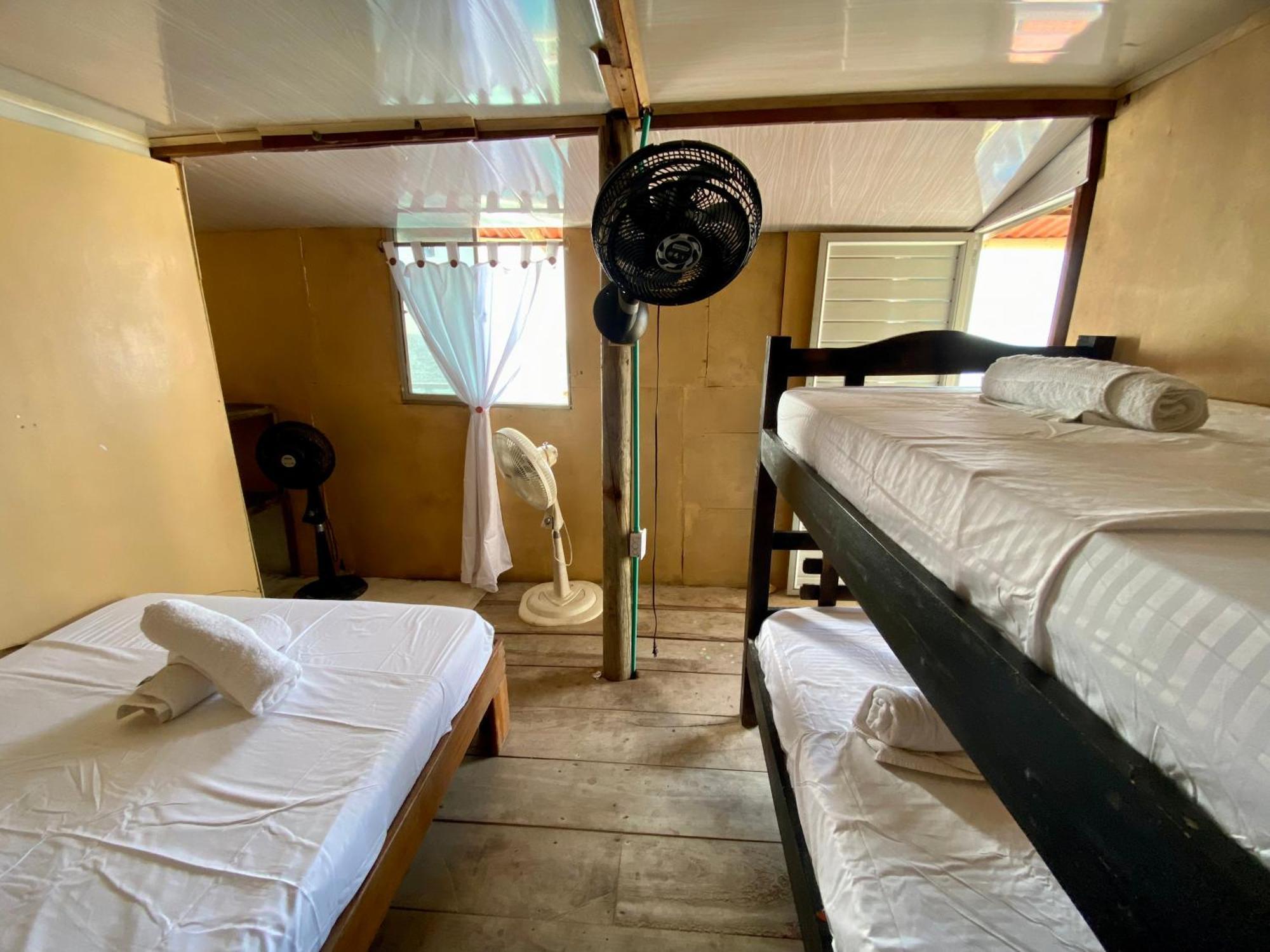 Eco Hostal Estrella De Mar Isla Mucura Luaran gambar